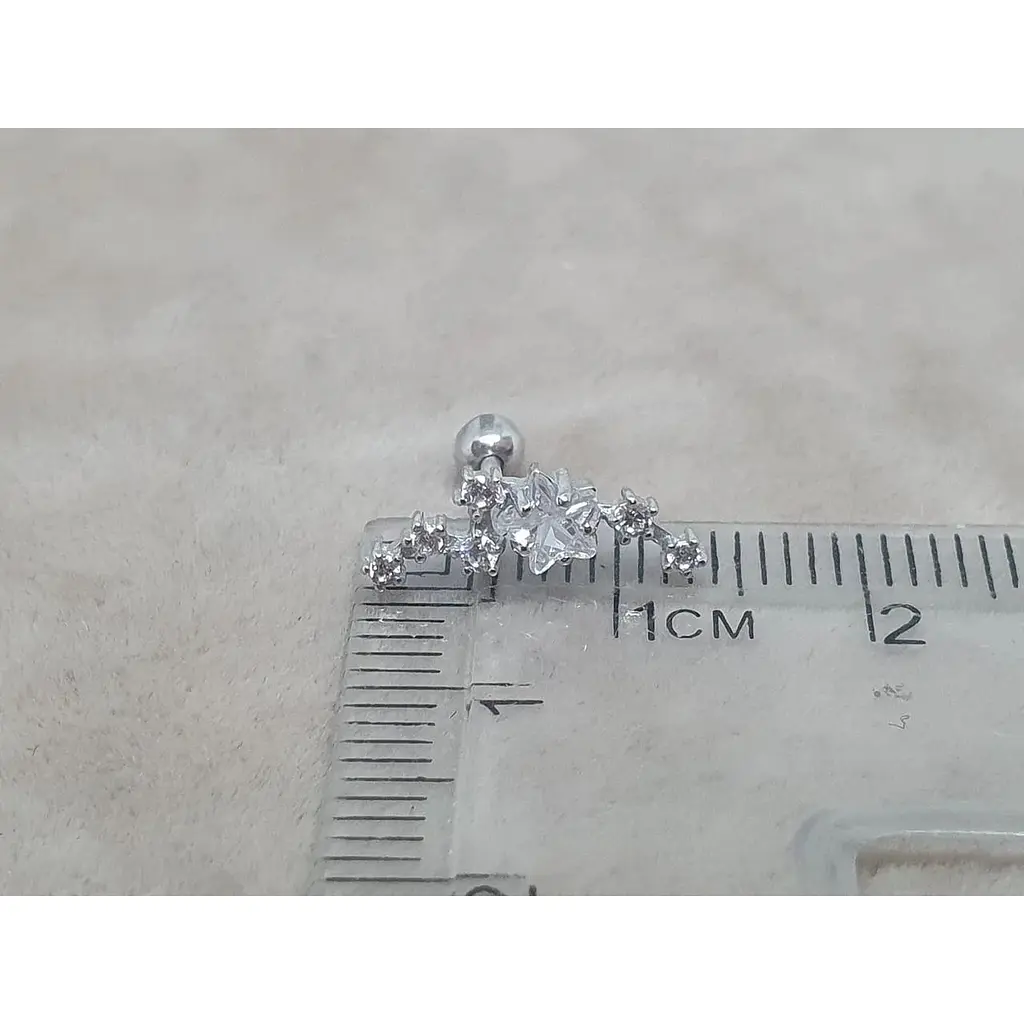 Серебряная серьга для пирсинга хеликса Ирий с фианитами. 40106ШТ - фото 4