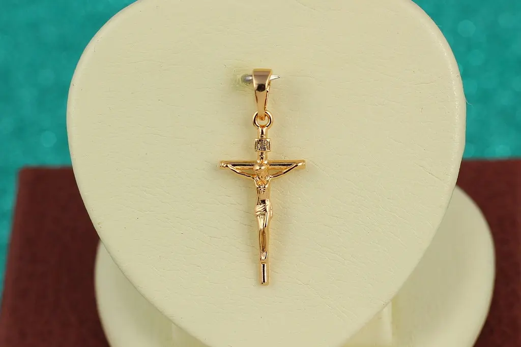 Хрестик Xuping Jewelry тоненький із розп'яттям 2,4 см золотистий