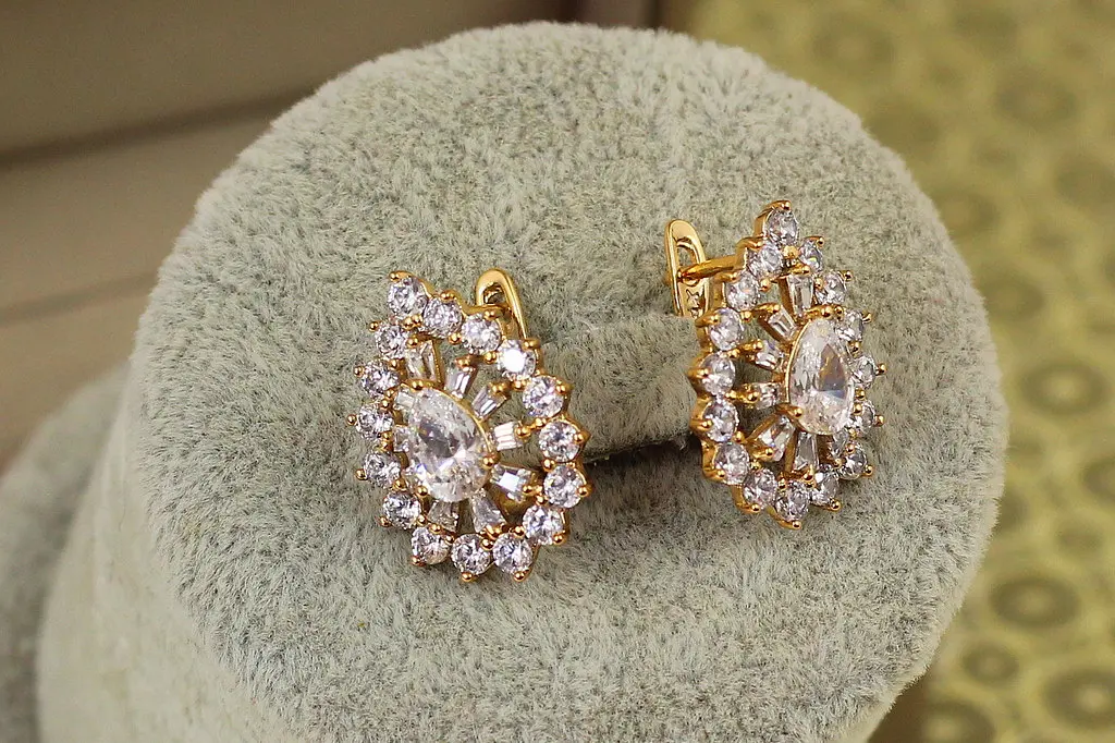Сережки Xuping Jewelry Легіон 2 см золотисті - фото 2