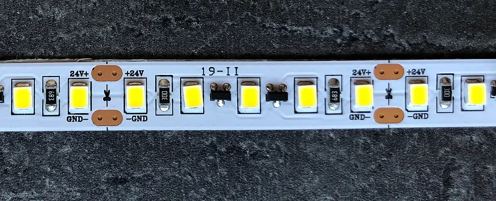 LED лента Skarlat LED WYJ-2835-120 6000K - фото 3