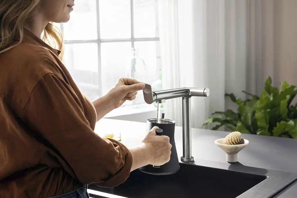 Смеситель для кухни Hansgrohe Aqittura M91 FilterSystem 240 1jet 76804800 Stainless Steel Finish Нержавеющая сталь - фото 2