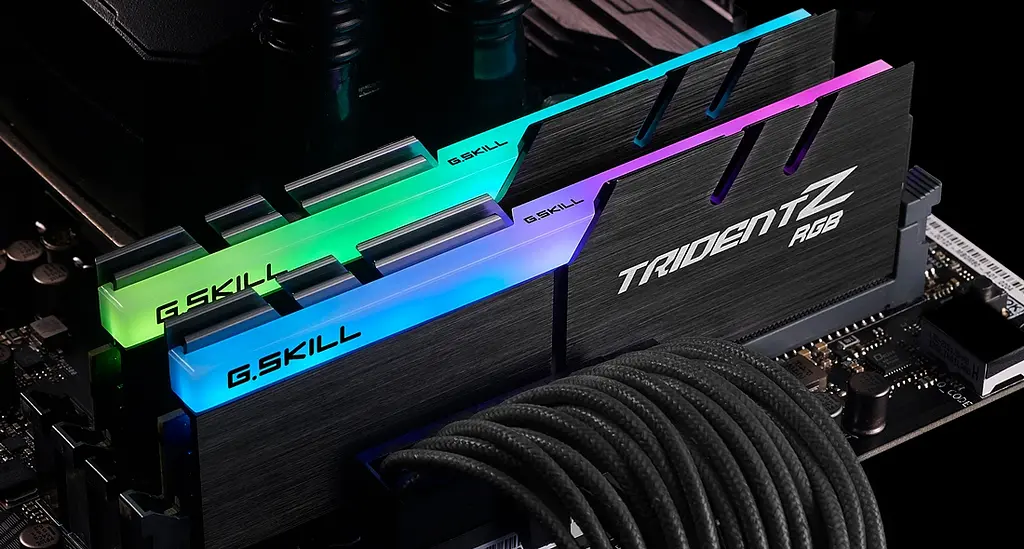 Модуль памяти DDR4 2x16GB/3600 G.Skill Trident Z RGB (F4-3600C18D-32GTZR) - фото 6