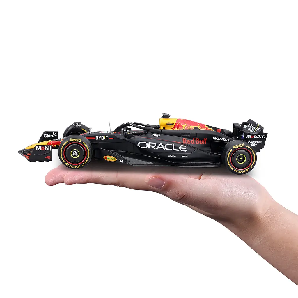 Автомодель з фігуркою Bburago Oracle Red Bull Racing RB20 (18-28060 (#1)) - фото 7