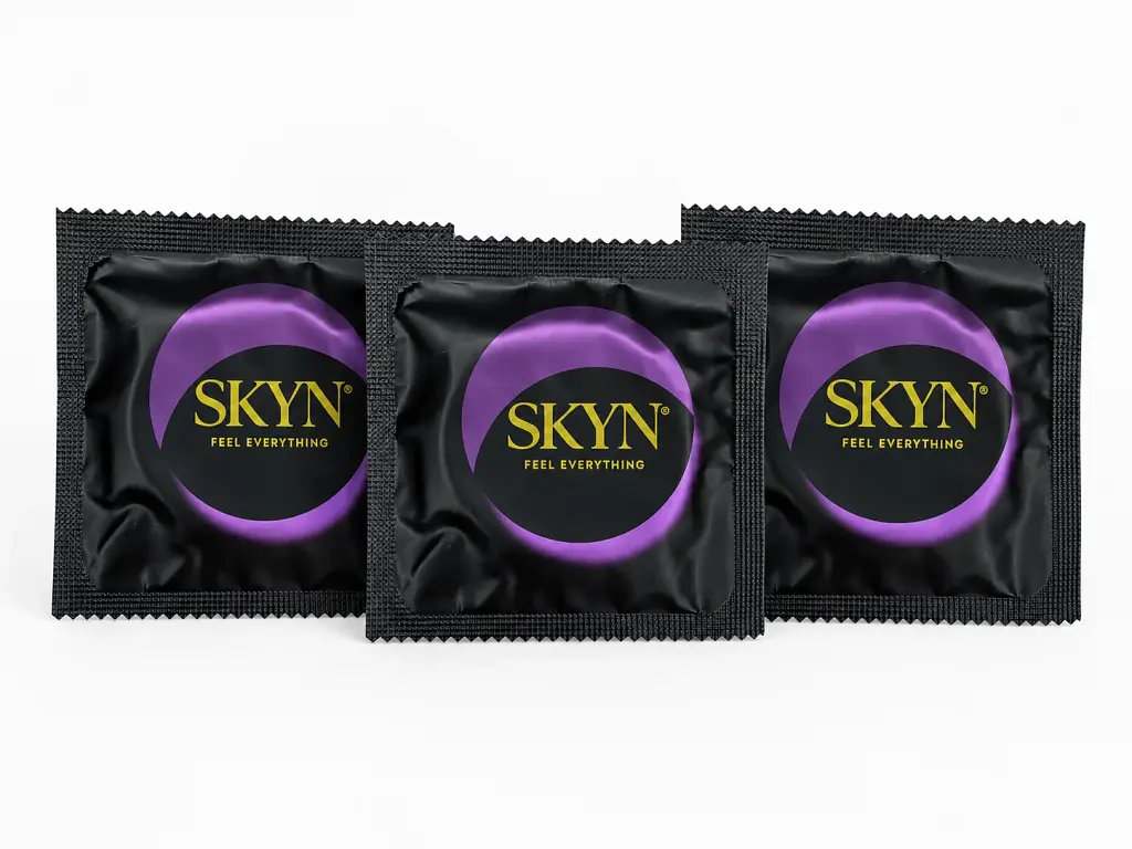 Безлатексний презерватив SKYN Elite 3 шт з матеріалу SKYNFEEL, ультратонкий, гладкий, зі змазкою, 53 мм