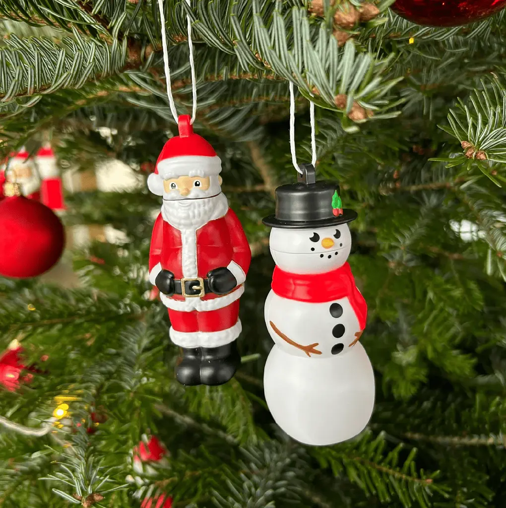 Диспенсер з цукерками PEZ Santa Claus Limited Edition Ornament 49.3г - фото 7