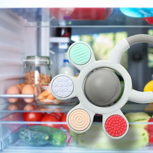 Прорізувач для зубів ортодонтичний силіконовий Ortho з брязкальцем BabyOno - фото 2