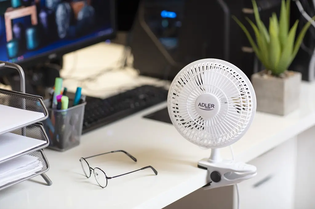 Вентилятор настольный Adler AD 7317 2 скорости с клипсой крепления 15 см - фото 9