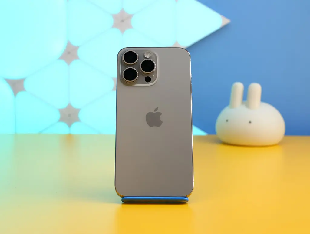 Смартфон Apple iPhone 15 Pro Max 512GB Natural Titanium (MU7E3) Б/В [157771] - фото 6