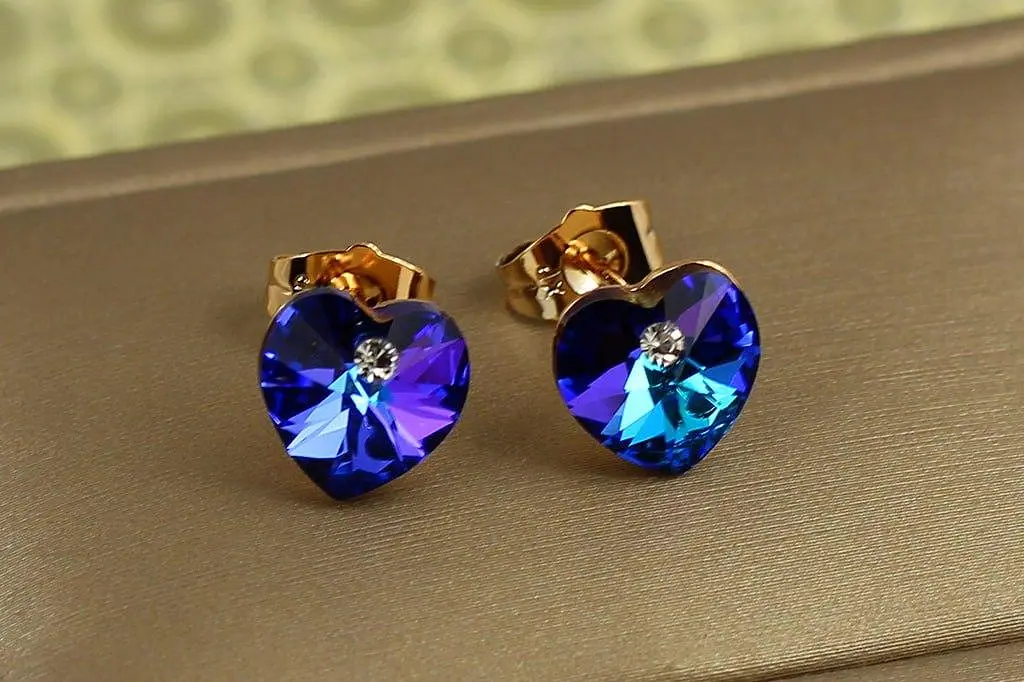 Сережки гвоздики Xuping Jewelry Сваровські сердечки сині хамелеон 1 см золотисті