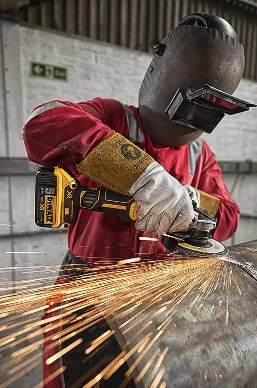 Шлифмашина угловая аккумуляторная XR Li-lon 18B DeWALT teh0025445 - фото 3