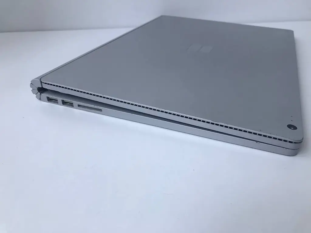 Ноутбук Microsoft Surface Book (i7-6600U / 16GB / SSD 512GB / GeForce 940M 1GB / 13.5" 3000x2000 IPS Touch) б/в - фото 10