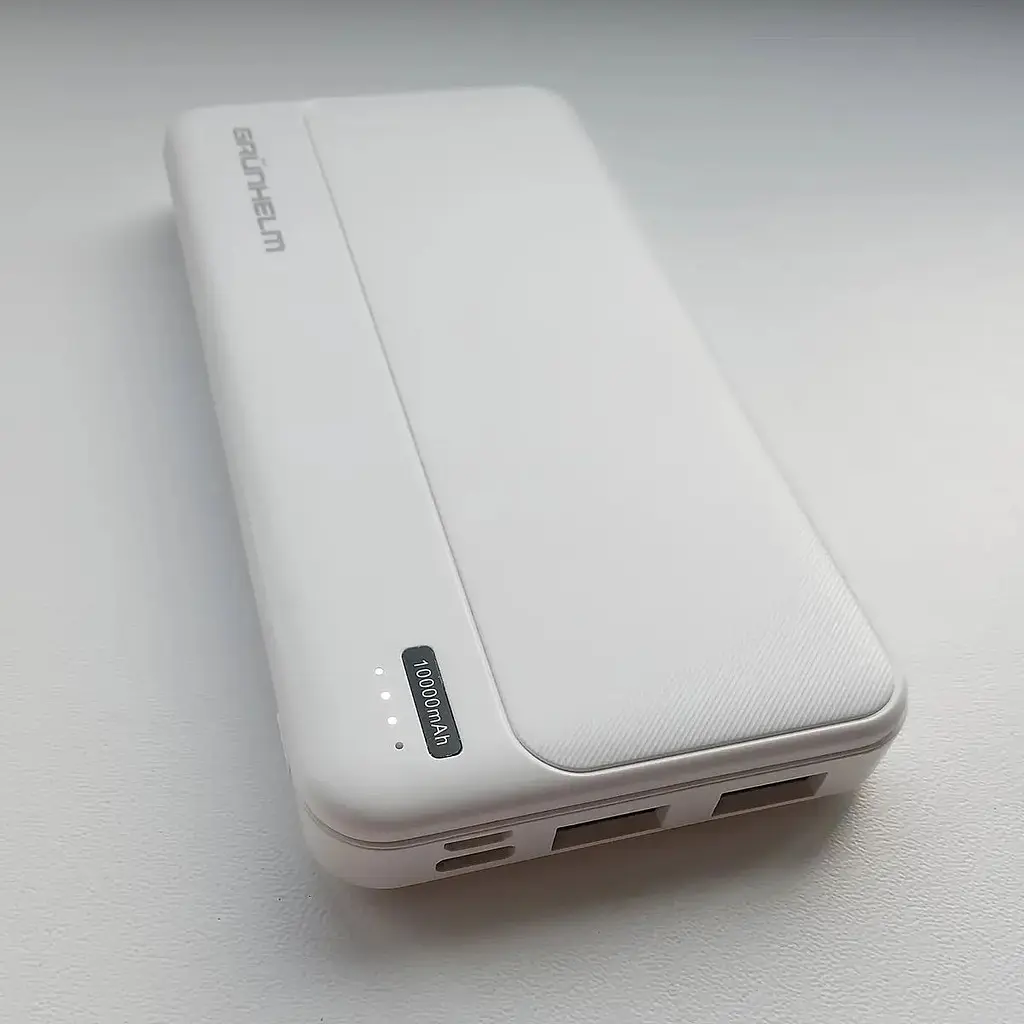 Портативная батарея Grunhelm GP-10W Power Bank 10.000 mAh белая (137518) - фото 5