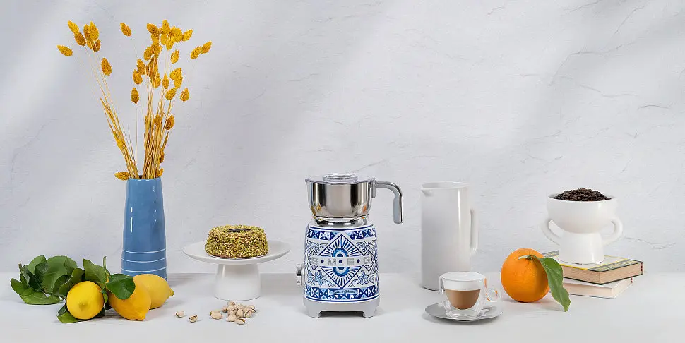 Спінювач молока Smeg MFF01DGBEU - фото 7