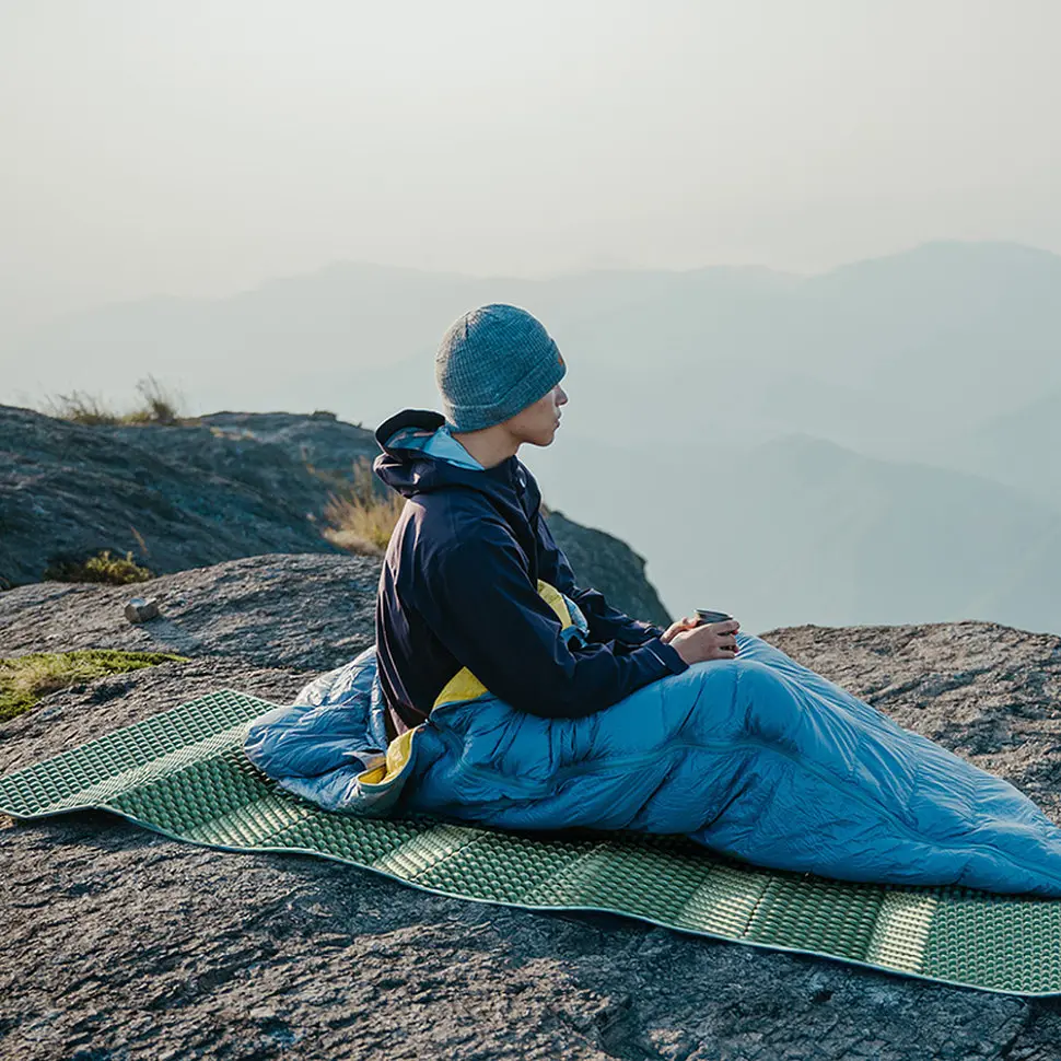 Килимок туристичний складаний одномісний IXPE Naturehike CNK2450WS044 з алюмінієвою плівкою, 195x60x1.8 см, оливковий - фото 7
