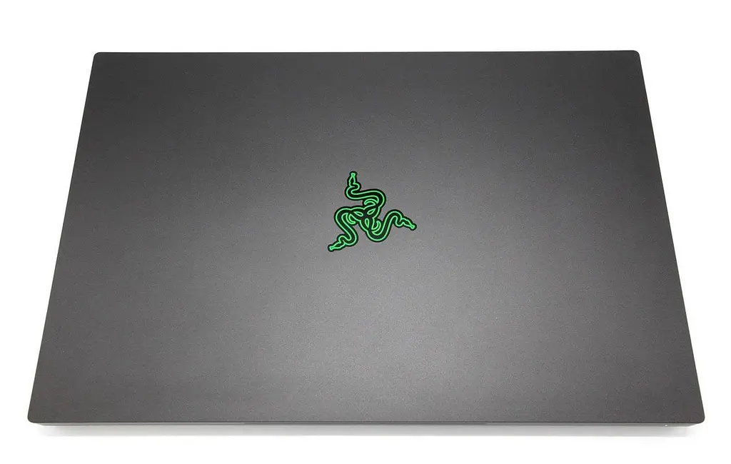 Ноутбук Razer Blade 15 | i7-9750H | RTX 2080 8GB | 16GB RAM | 512 ГБ SSD 240 Гц Refurbished - фото 4