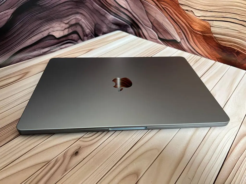 Ноутбук Apple MacBook Air 13.6" 2022 M2/8/512 (HT0DGG2JFM) Б/в - фото 8