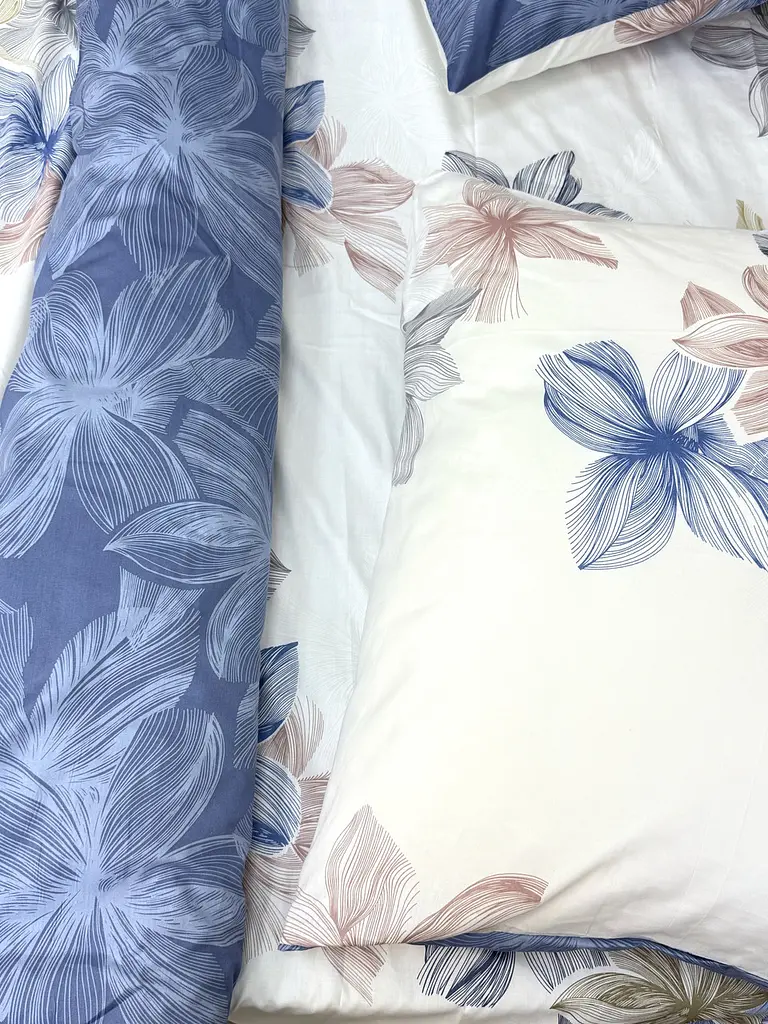 Комплект постільної білизни Ecotton полуторний 150х215 см Квіти двосторонній білий \ синій (21003АВ) (23347) - фото 6