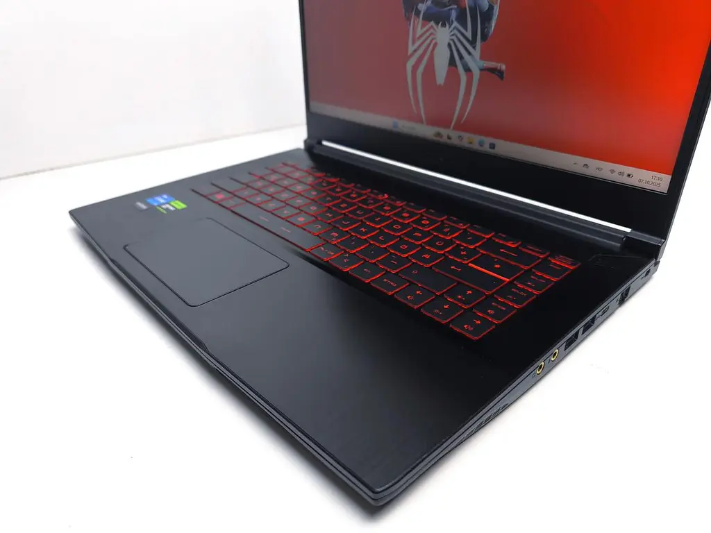Ноутбук MSI 15.6" GF63 IPS 144HzCore i5-12450H 8ядер 16Gb SSD 512GB Nvidia RTX4050 6GB (11405) Б/в - фото 5