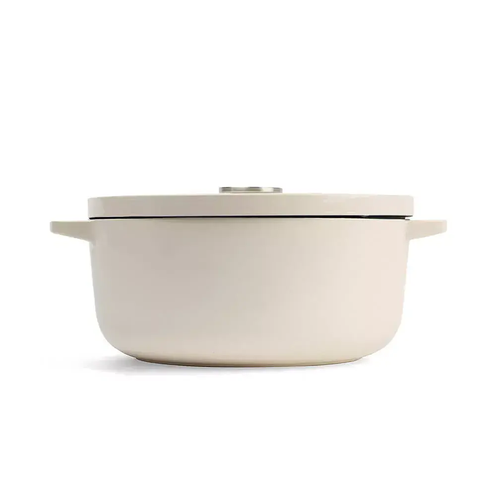 Каструля чавунна з кришкою KitchenAid 26 см 5,2 л колір мигдальний крем (CC006059-001) - фото 3