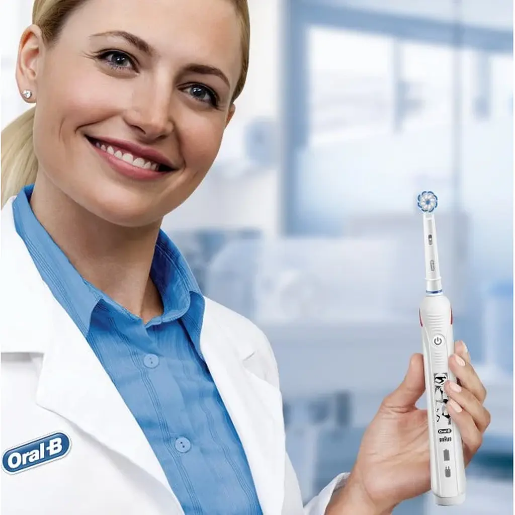 Електрична зубна щітка Oral-B Braun Junior Strar Wars D505.513.2K - фото 6
