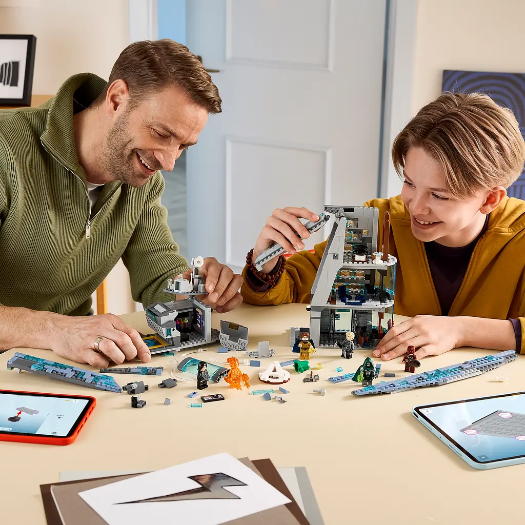 Конструктор LEGO Super Heroes Marvel Месники: Судний день Нова Вежа Месників 954 ел. (76352) - фото 15