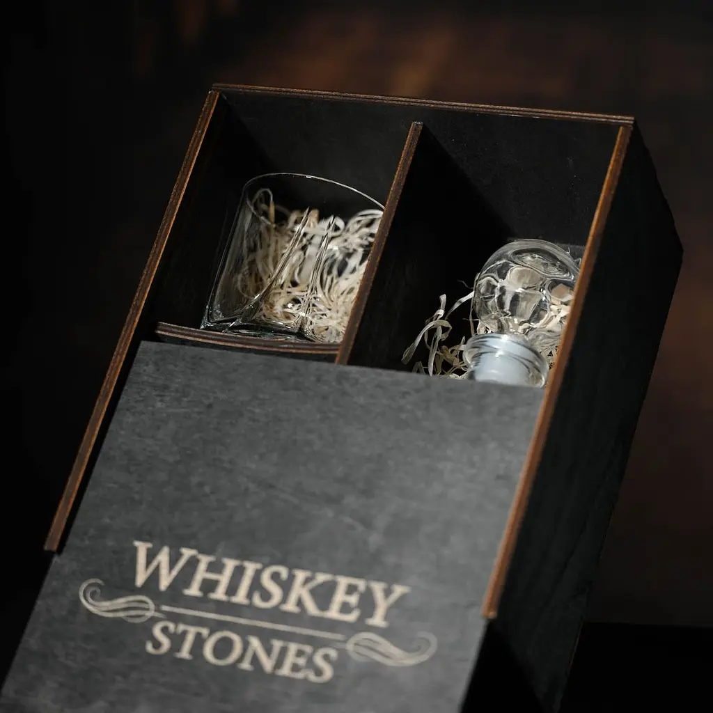 Подарунковий набір віскі Whiskey Stones №12 у дерев'яному пеналі - графин Pasabahce + склянки Luna - фото 6