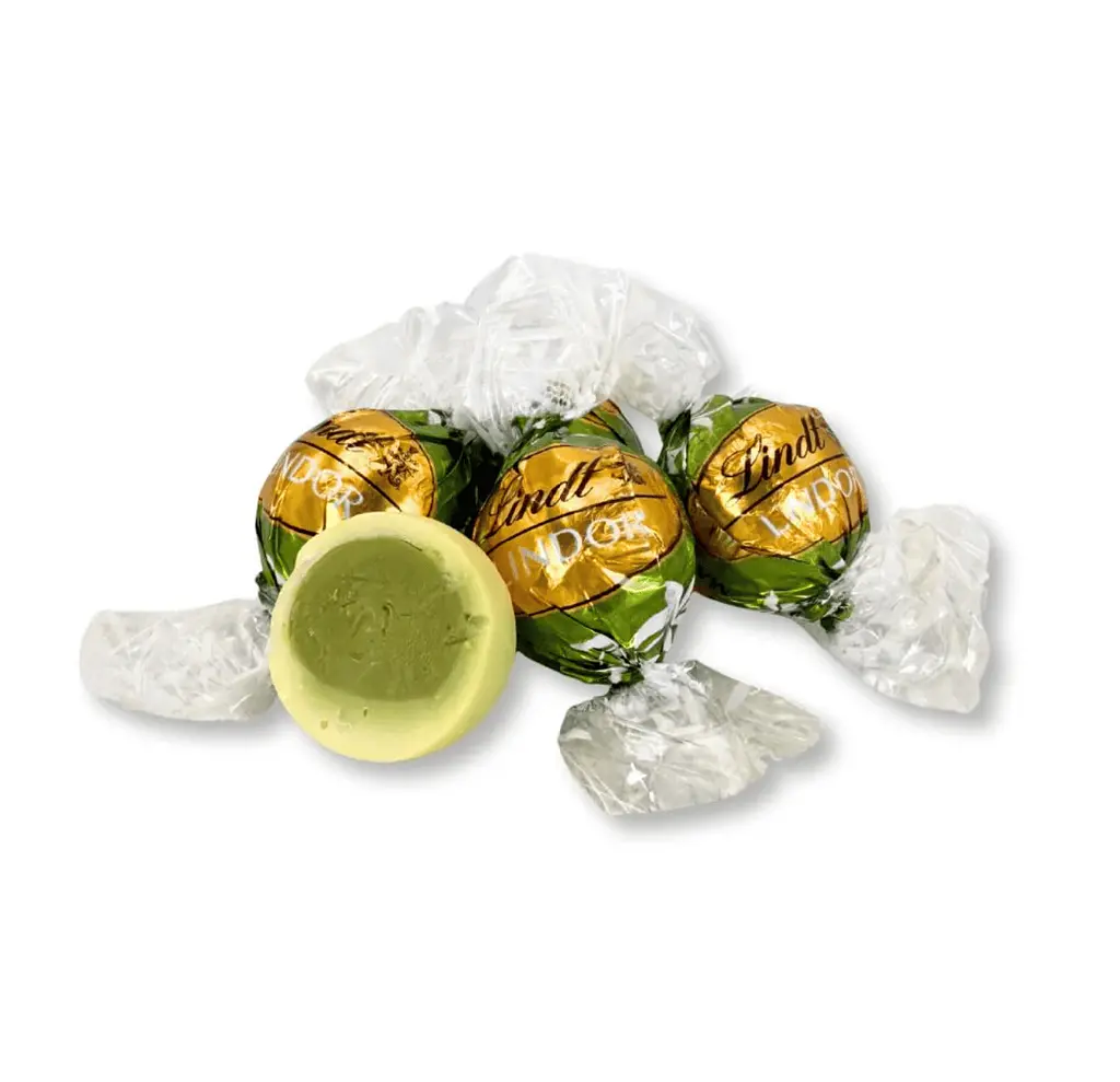 Шоколадні цукерки Lindt Lindor White Chocolate Matcha Truffles 137г - фото 6