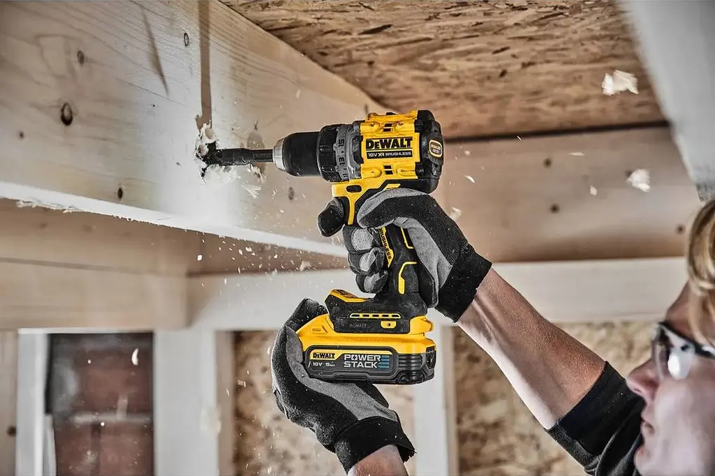 DeWALT Шурупокрут-дриль акумуляторний DeWALT XR Li-Ion PowerStack 18В 2х5А·рік 90Нм 0-650·0-2000об/хв кейс ЗП 1.28кг - фото 4