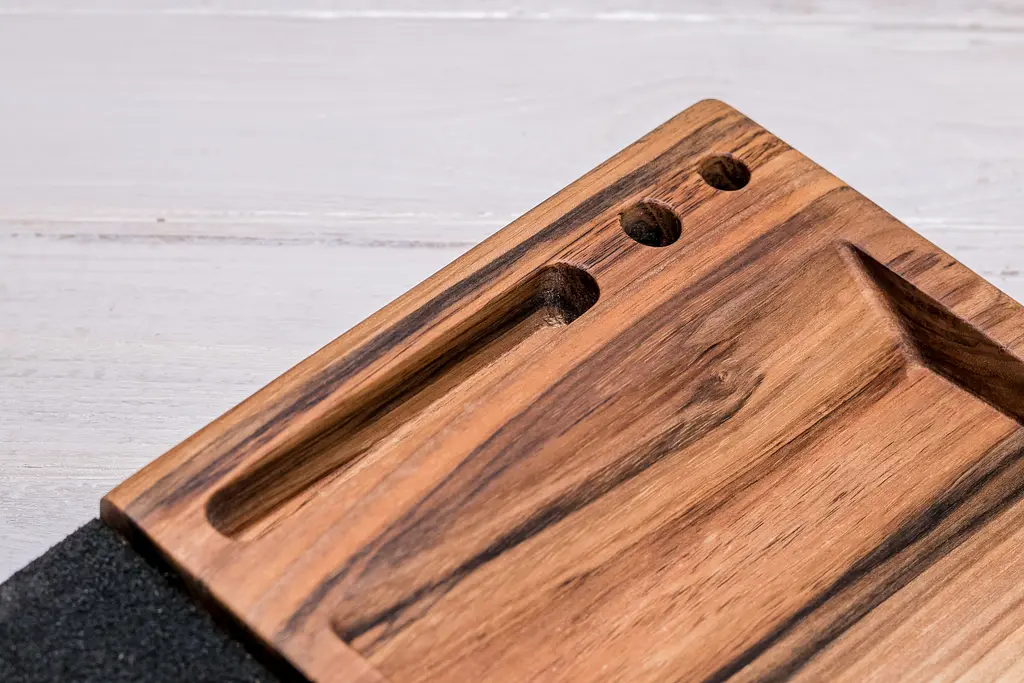 Підставка з дерева для гаджета QI ecoWalnut 270х180х33 мм - фото 7