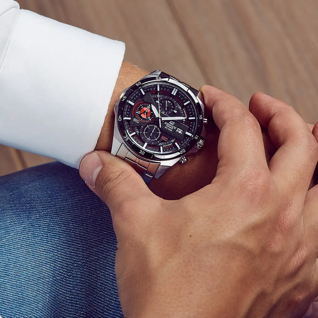 Часы мужские водонепроницаемые кварцевые оригинальных японски Casio Edifice EFR-556DB-1AVUEF (модуль 5451) - фото 6