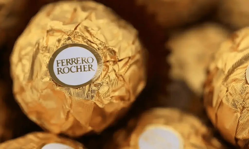 Шоколадні цукерки Ferrero Rocher Diamond (Діамант) 300г (24шт) у подарунковій коробці - фото 3