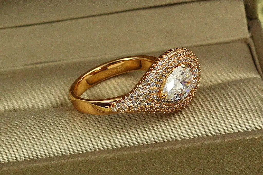 Кільце Xuping Jewelry Павич р 20 золотисте - фото 2