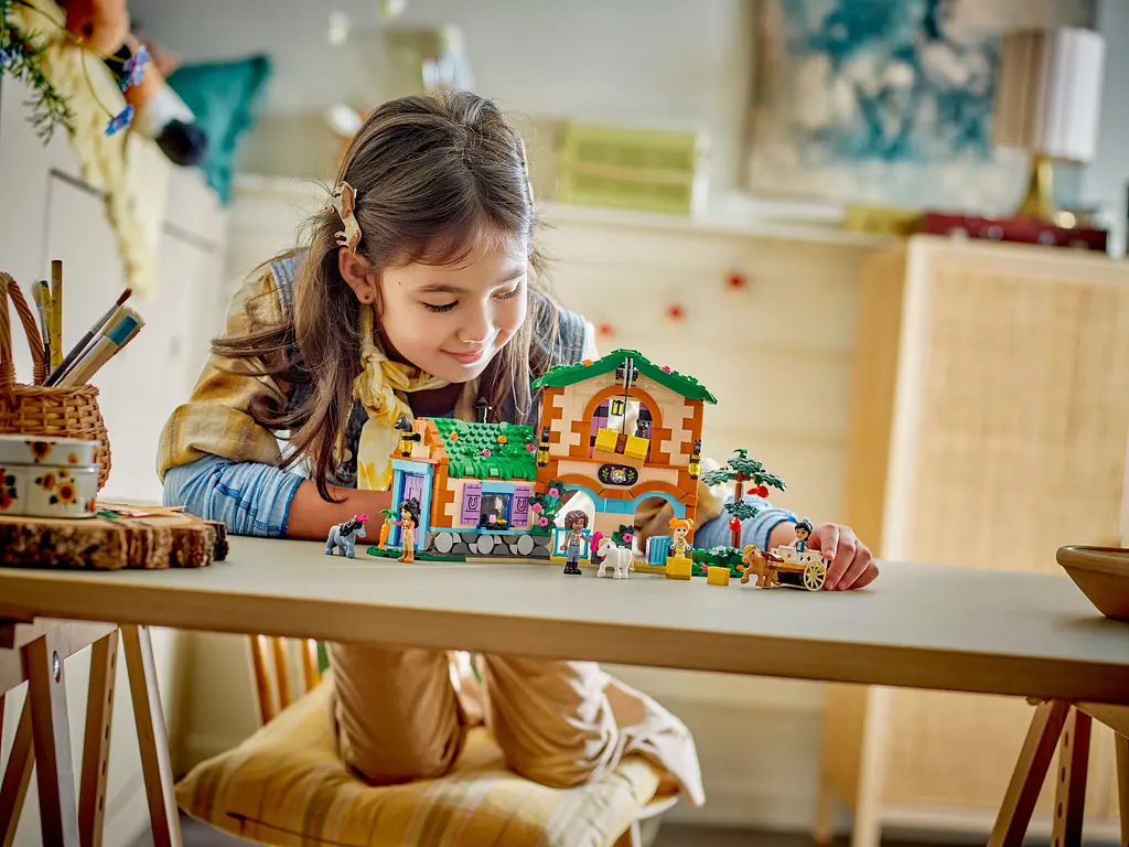 Конструктор LEGO Friends Ранчо и конюшня пони 727 деталей (42654) - фото 13