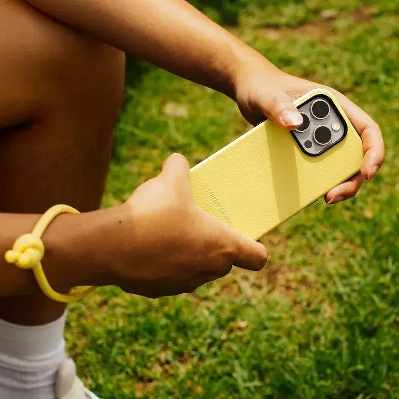Чохол-накладка Native Union Active Case Lemon для iPhone 16 Pro (ACTCSE-LMO-NP24P) - фото 3