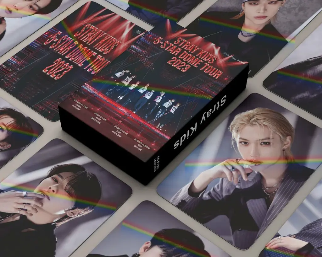 Ломо Карти Lomo Card China Stray Kids / SKZ Стрей Кідс голографічні СС C SK 12 - фото 4
