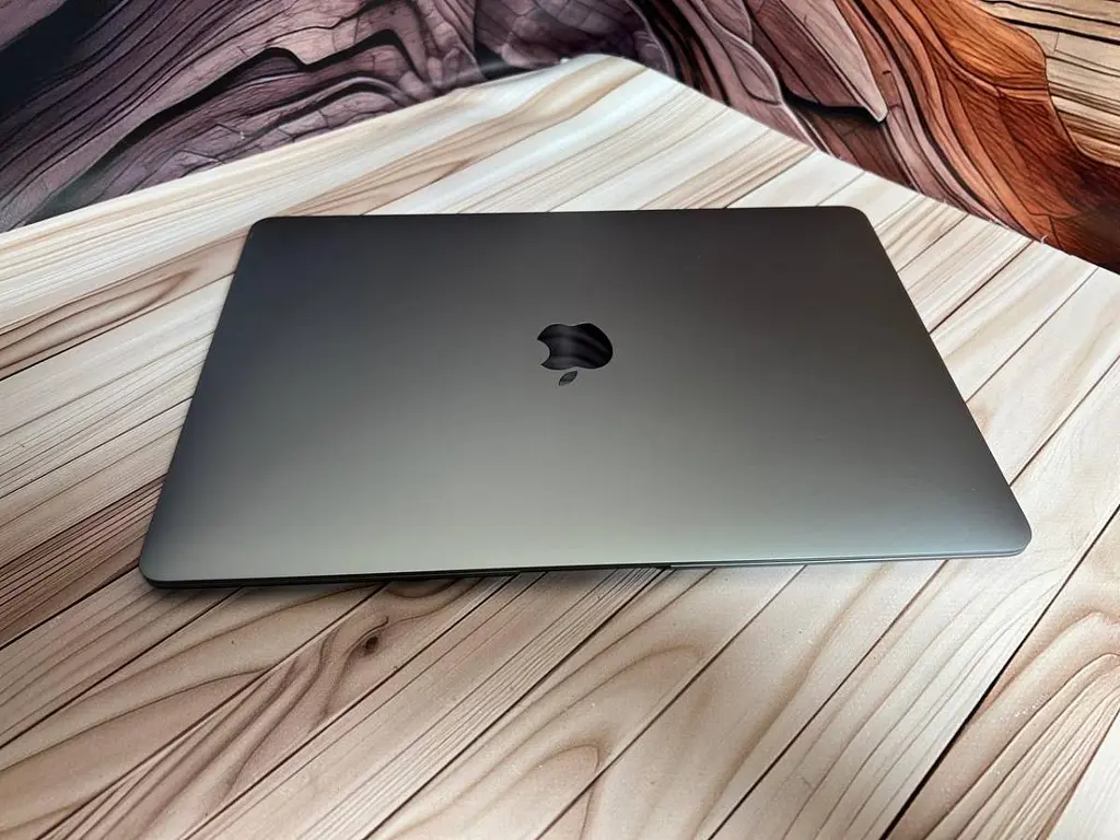 Ноутбук Apple MacBook Air 13" 2020 A2337 M1/8/256 (FVFFTBS3Q6L4) Б/в - фото 8