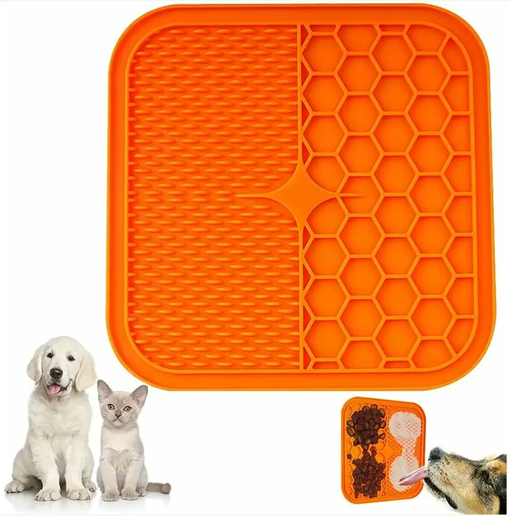 Силіконовий килимок для лизання для собак Derby Silicone licking pad, orange - фото 2