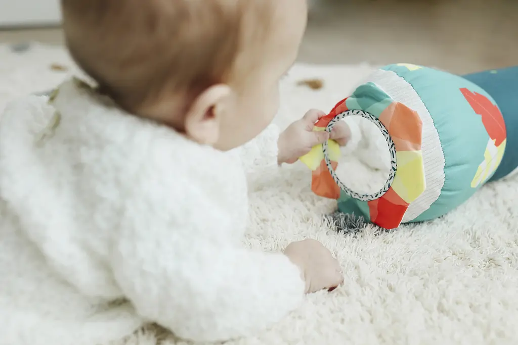 Развивающий валик для ползания Miniland Crawling Roller (97331) - фото 9