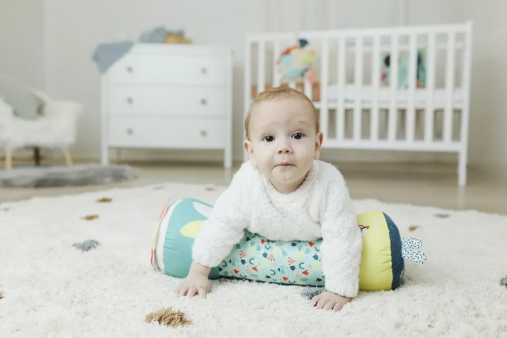 Розвиваючий валик для повзання Miniland Crawling Roller (97331) - фото 7