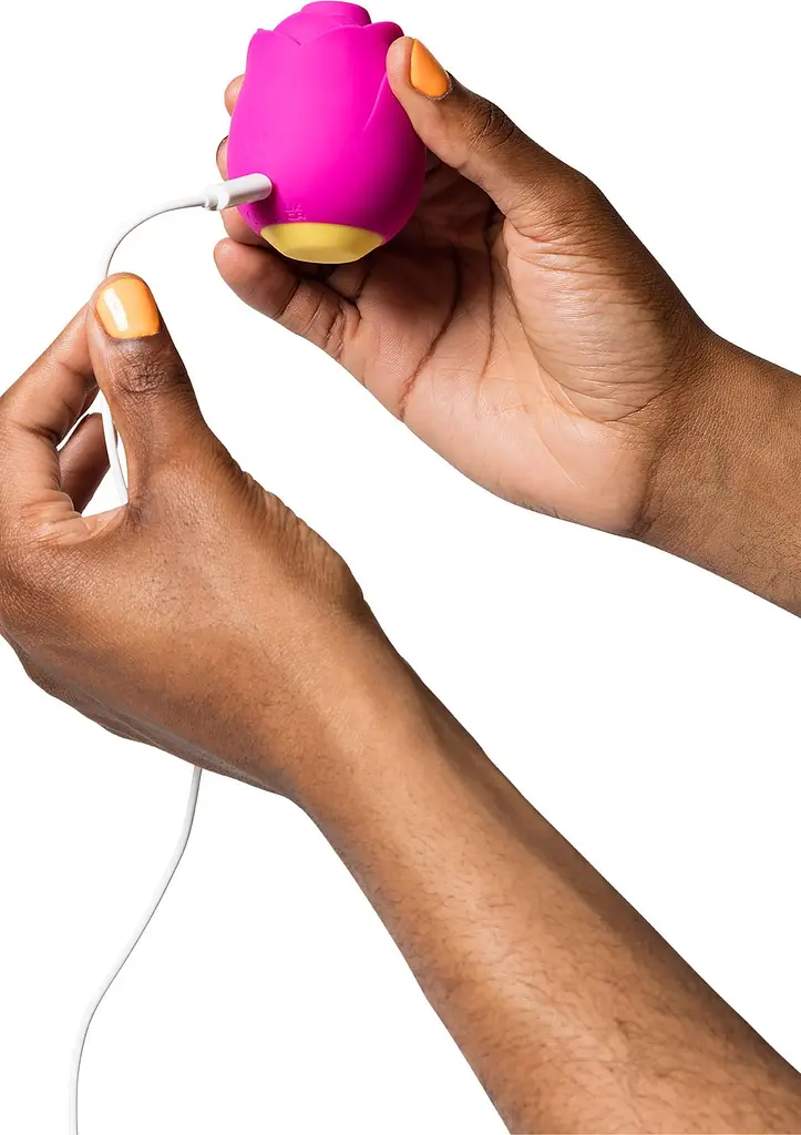 Вакуумный стимулятор клитора Romp Rose розовый - фото 2