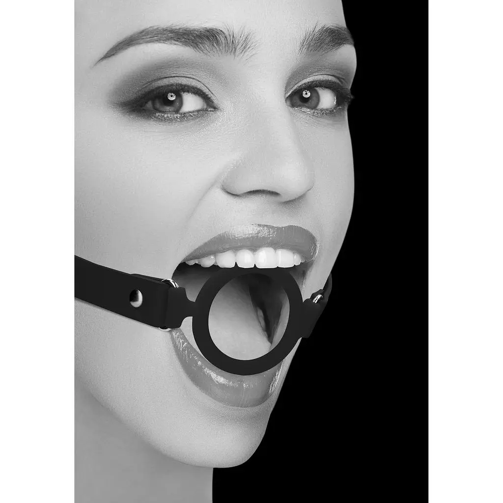 Кляп Ouch! Silicone Ring Gag, 4 см (чорний) - фото 4