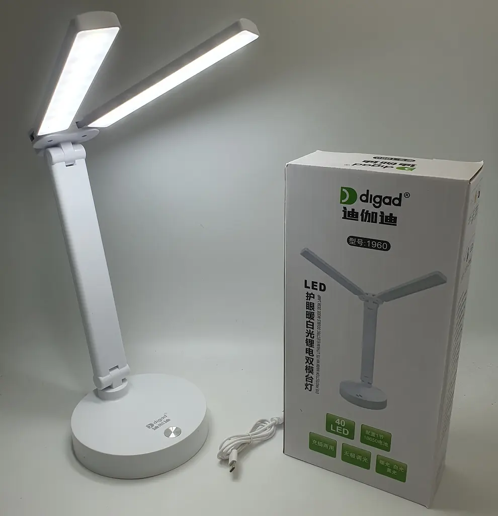 Настільна LED-лампа з 2 рухомими плафонами 30 см сенсорна світлодіодна 5 W акумуляторна (знімні 2 × 18650 6000 mAh) 3000–6000 K Digad 1960 - фото 3