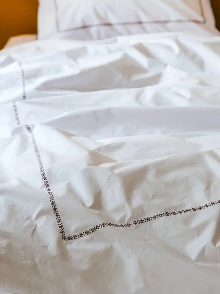 Комплект постільної білизни Ecotton Євро з вишивкою та кантом український хрестик Cappuccino із перкалю в чохлі (25138) - фото 8