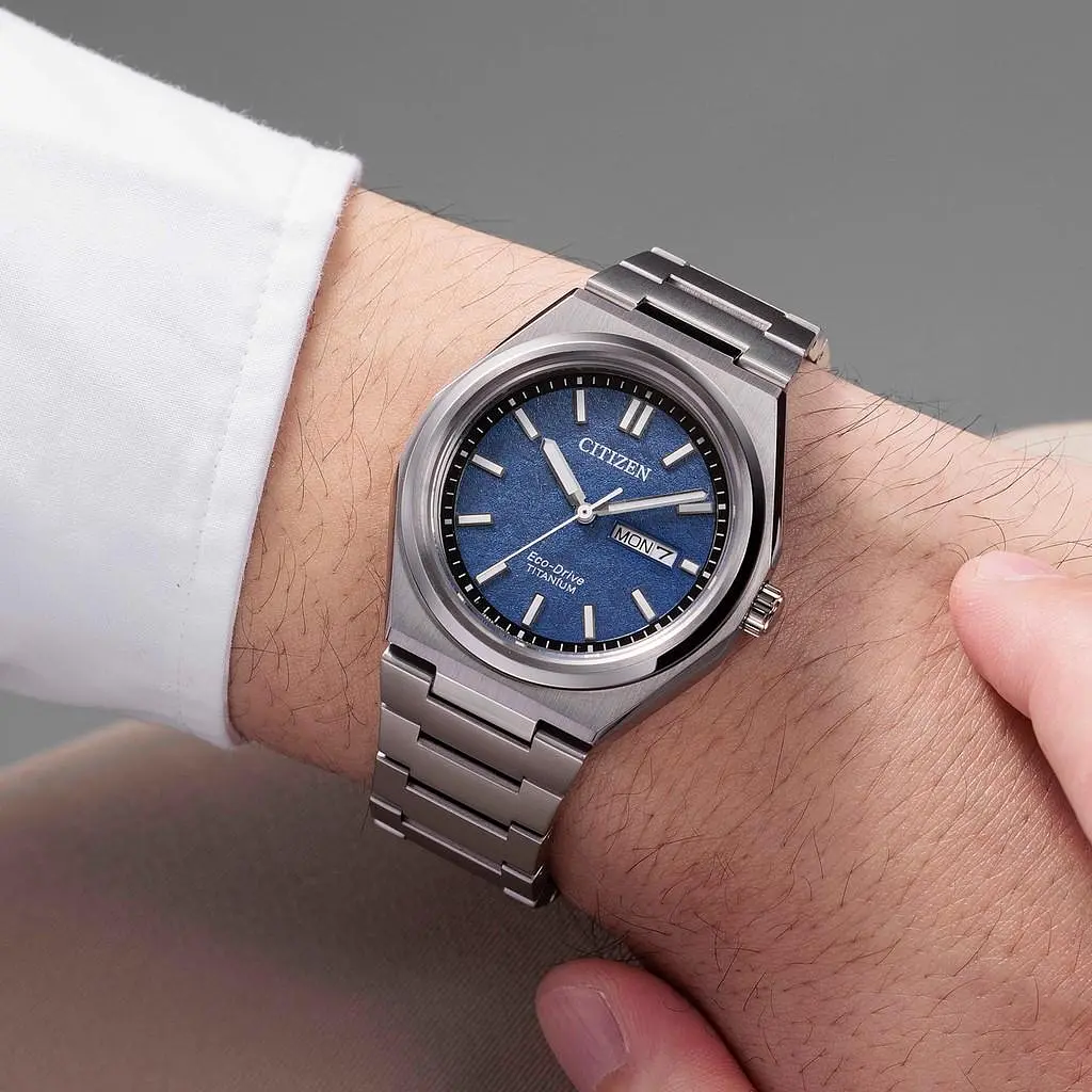 Годинник Citizen AW0130-85LE - фото 3
