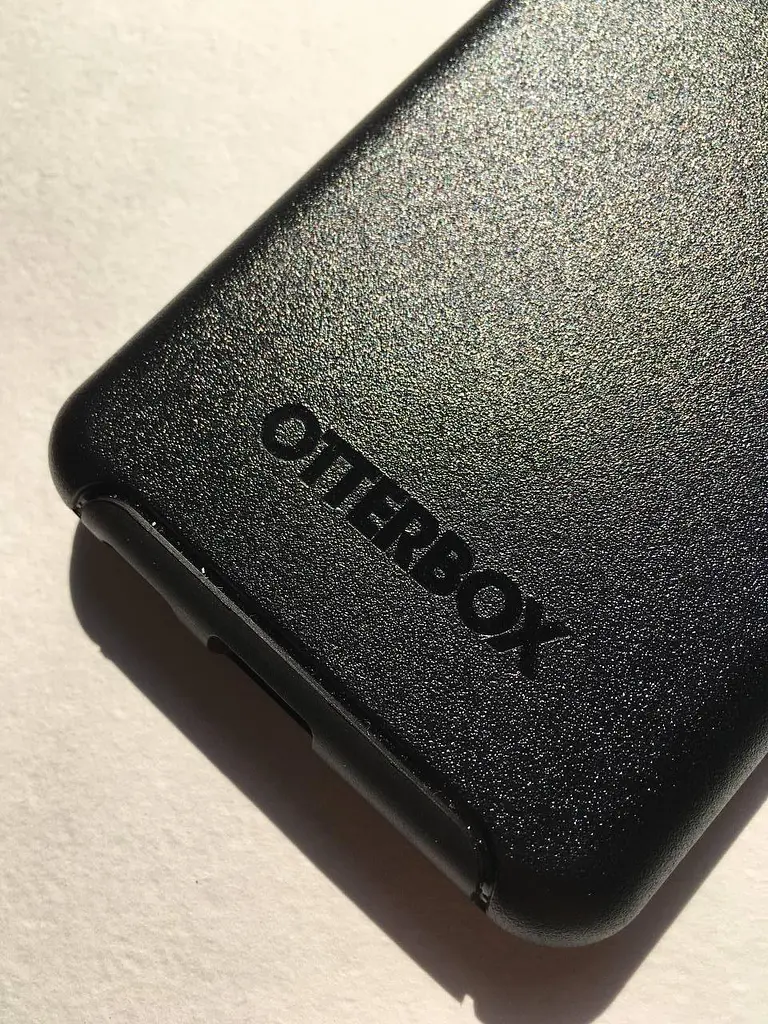 Чохол протиударний OtterBox Symmetry Series 77-81086 для Samsung Galaxy S20 FE (6.5") Black - фото 10