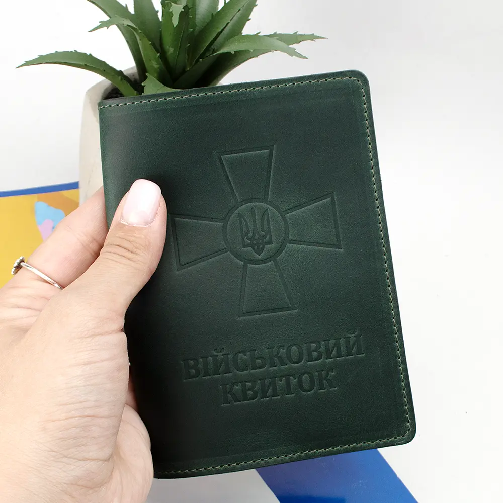 Обкладинка на військовий квиток шкіряна (зелена) з прозорим клапаном - фото 5