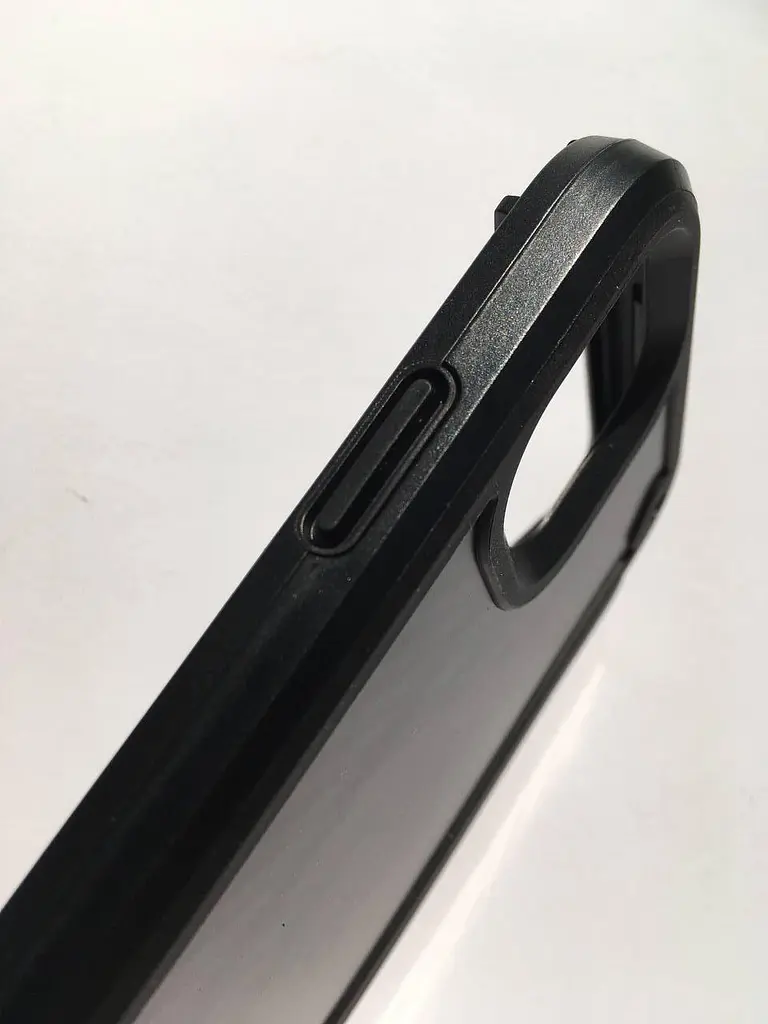 Чохол протиударний з кліпсою Pelican Shield Kevlar для iPhone 11 (6.1") Black - фото 4