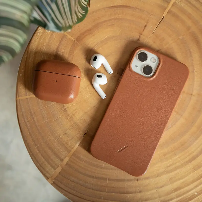 Чохол Native Union Leather Case Tan для AirPods 3rd Gen коричневий (APCSE-LTHR-BRN-V2) - фото 7