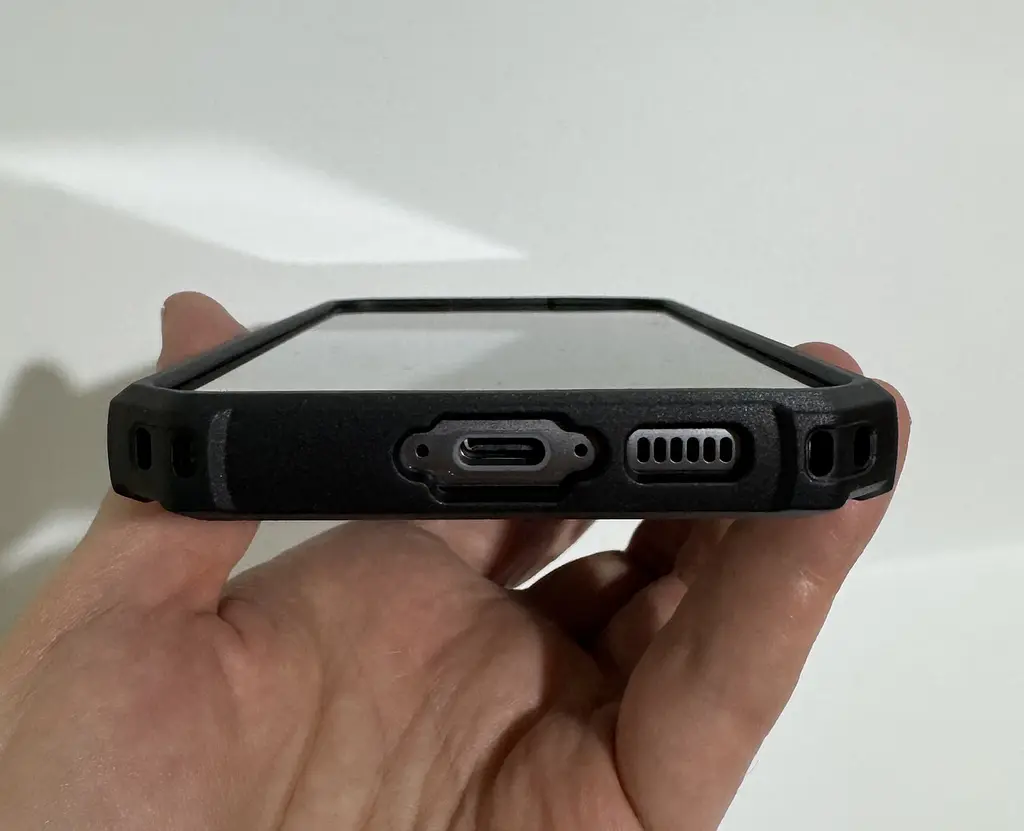 Оригінальний протиударний чохол UAG Pathfinder для Samsung Galaxy S23 FE (S711) Clear Ice 214410114343 - фото 4