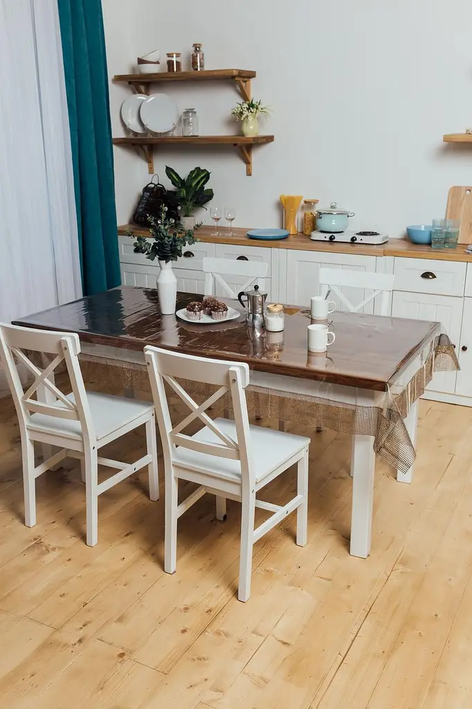 Скатертина силіконова з коричневою стразовою стрічкою 360х150 см - фото 3